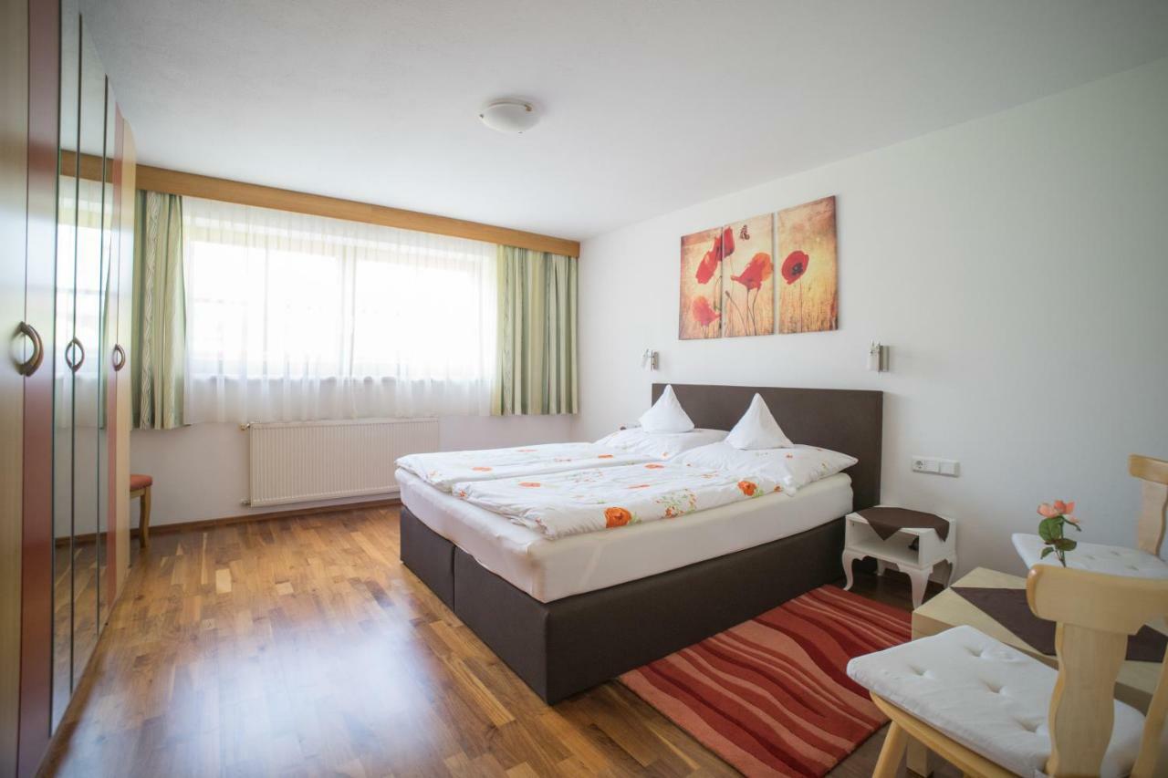 Haus Berta Apartment Leutasch Bagian luar foto