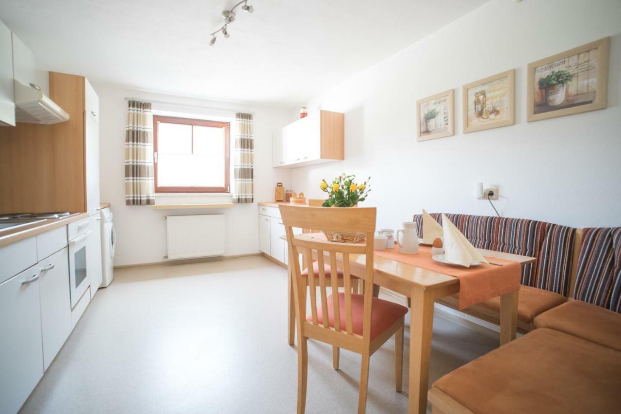 Haus Berta Apartment Leutasch Bagian luar foto